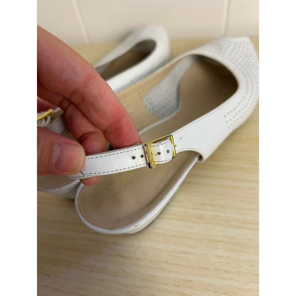 Salvatore Ferragamo heel 9 AA White Cloe Slingback vintage Peep Toe old money
